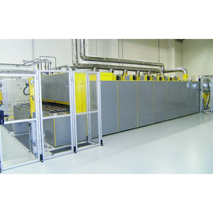 Tunnel ovens for heat treatments