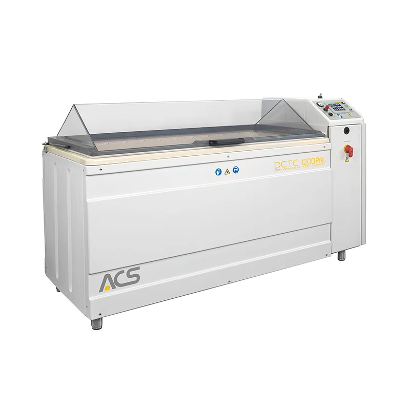 Corrosion test chambers