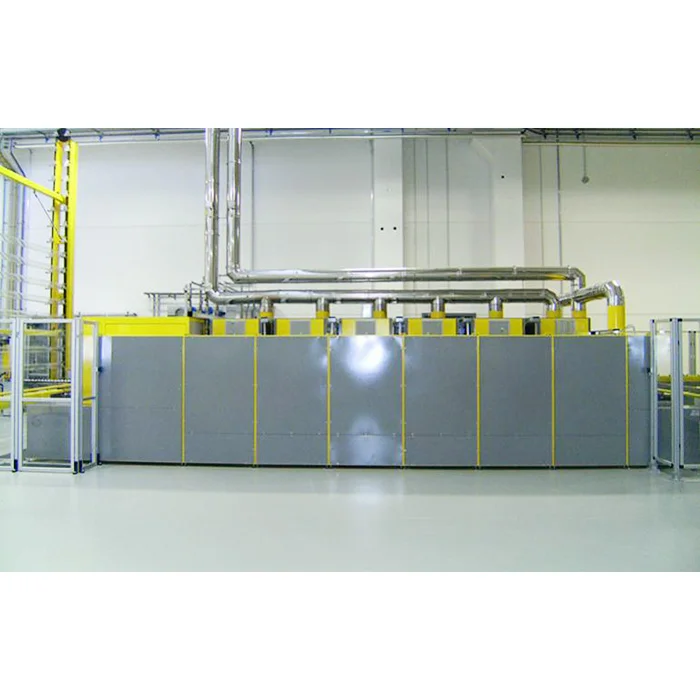 Tunnel ovens for heat treatments
